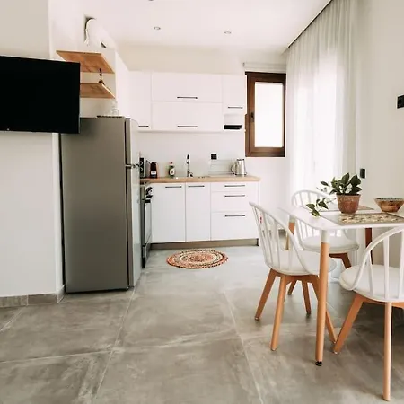 Glamorous Near Center Ираклион
